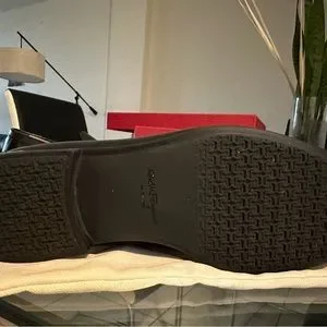 Salvatore Ferragamo loafers black size 7 1/2,Worn 4 times, almost brand new Salvatore Ferragamo | Shoes | Salvatore Ferragamo Loafers  main image 4